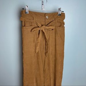 AEO Corduroy Paperbag High Waisted Pants • XS